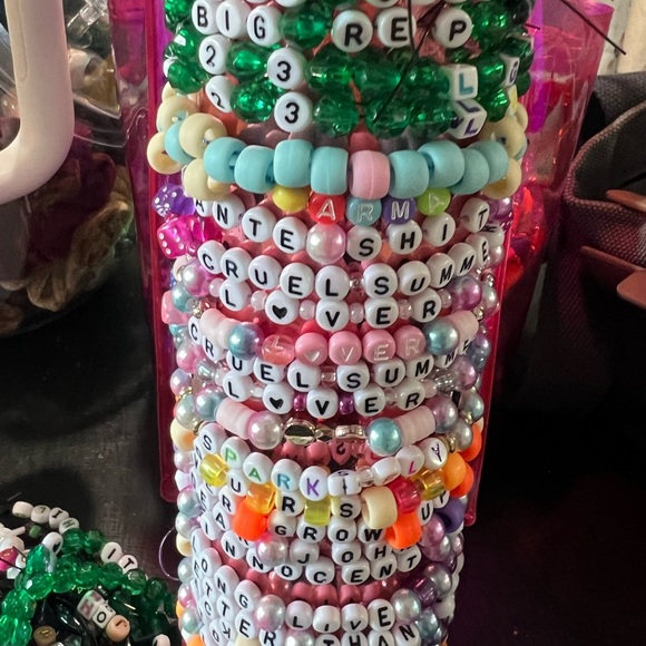 ✨🫶30 Eras Tour Friendship Bracelets Random 30 pack🫶✨ - Picture 12 of 16